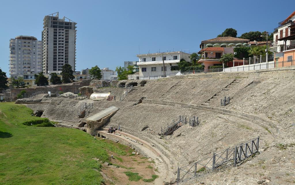 Maksimilian Apartament Δυρράχιο Εξωτερικό φωτογραφία
